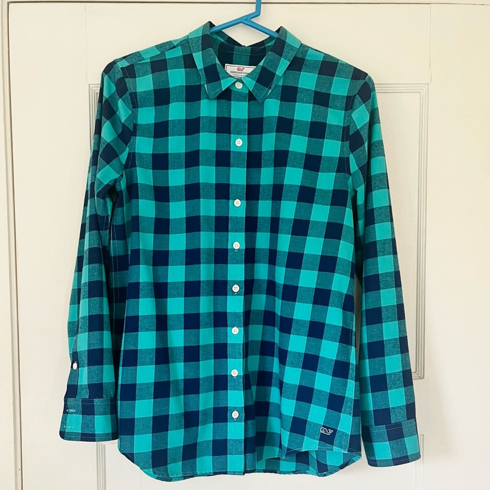 NWOT Vinyard Vines, Performance, Relaxed-fit teal/navy checkered button down